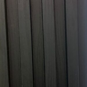 flutted panel (black)